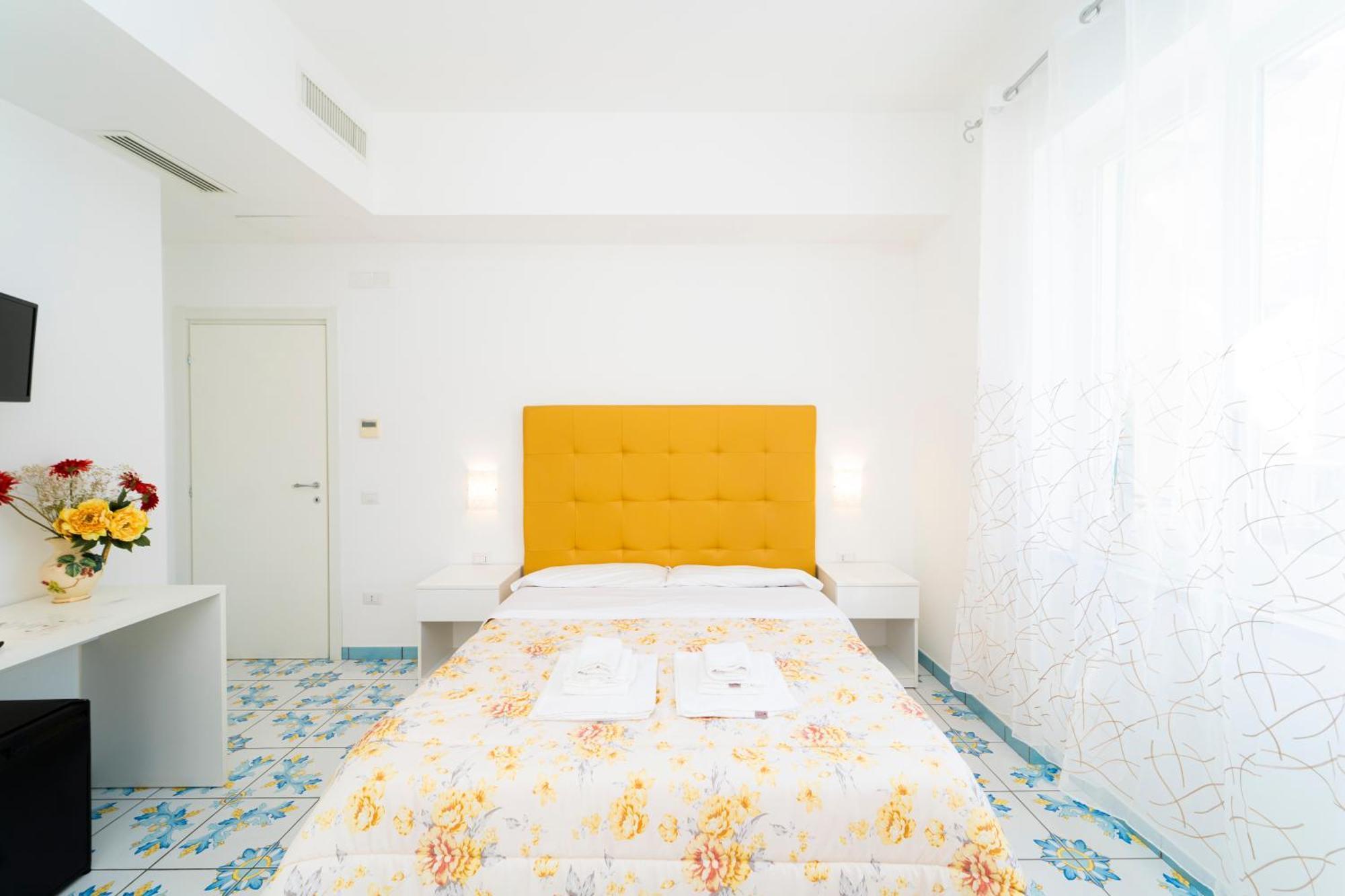 Hotel La Casa Di Aurora Maiori Zewnętrze zdjęcie